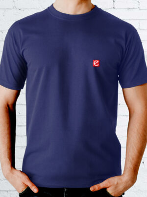 round-neck-t-shirt-navy-model